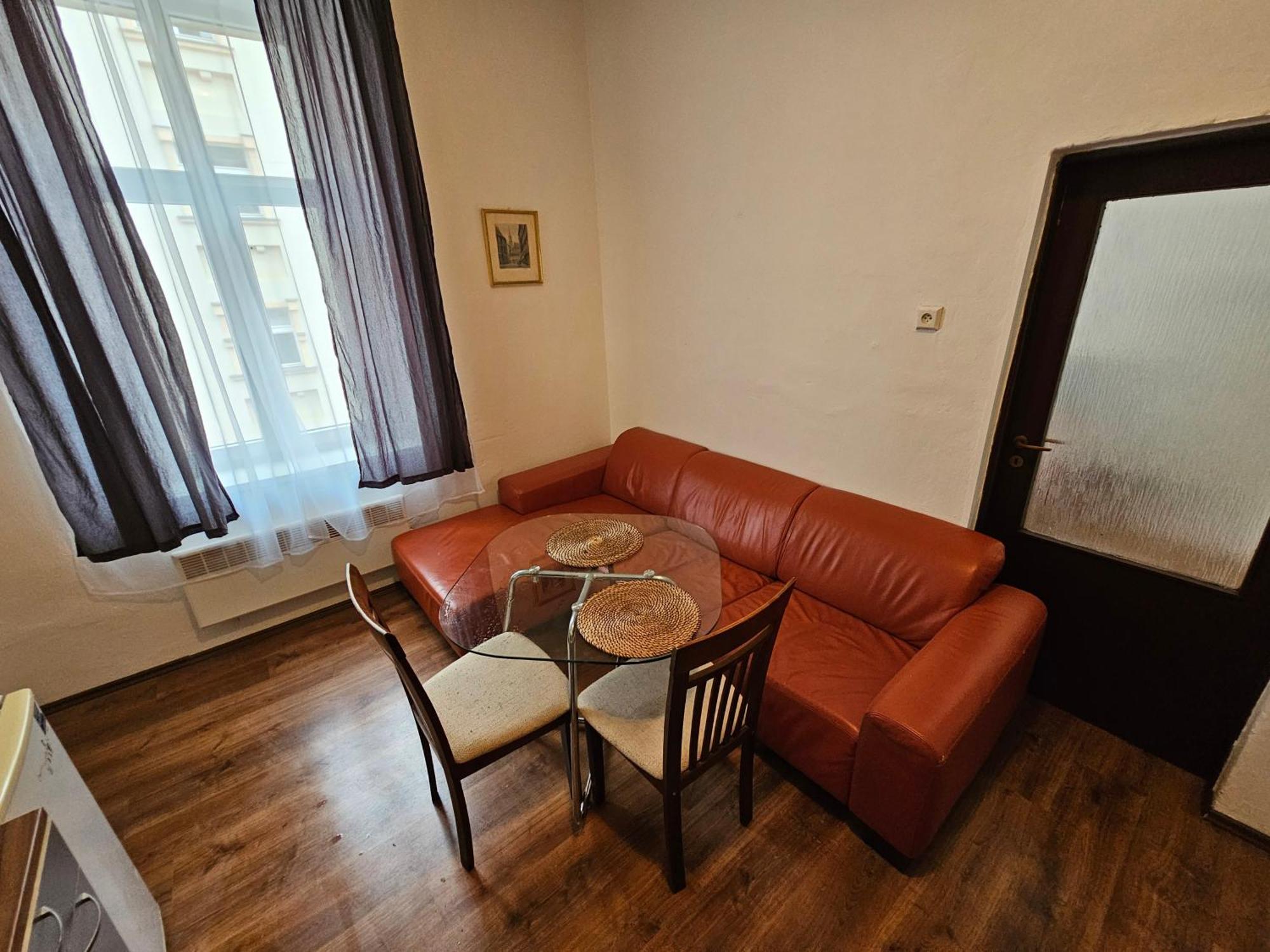Apartments Zizkov 2C Praag Buitenkant foto